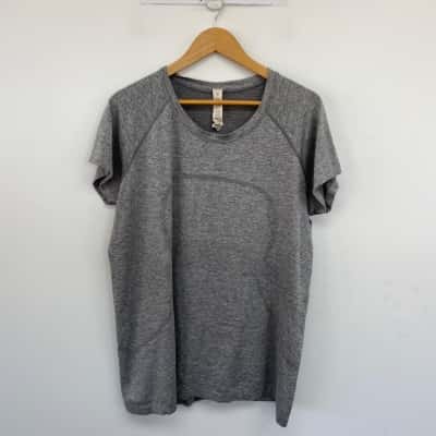 Lululemon Grey Short Sleeve T-shirt  Size 20
