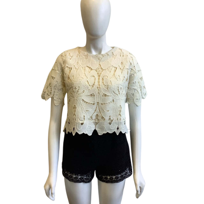BNWT Pomie Studio Women's Size M Cropped Lace Top Cream 