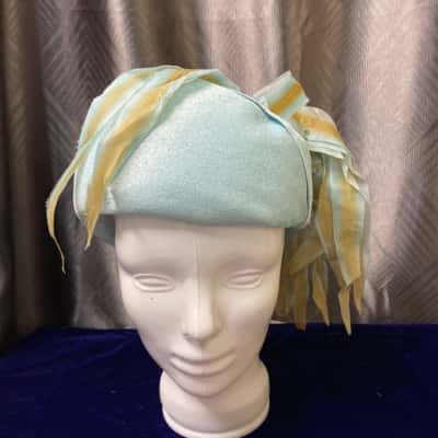 Iconic Vintage Hat Piller Box Vintage Mid Century Baby blue and faune brown hat
