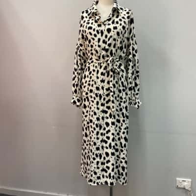 Calli Womens  Size 12 Jenny’s Midi Dress Animal print 