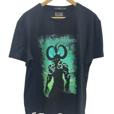 HLA Menswear World of Warcraft Shirt  Size L / XL 