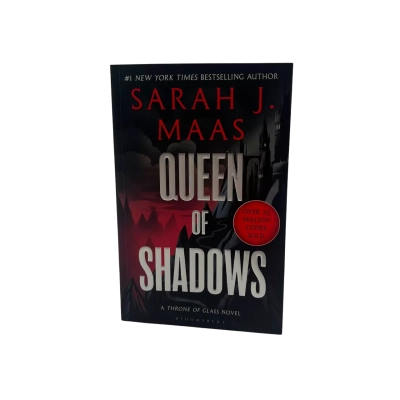 Queen of Shadows by Sarah J.Maas