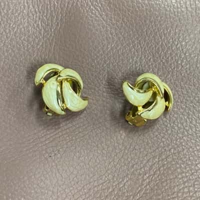  Womens Vintage Interlocking Crescents Clip On Earrings