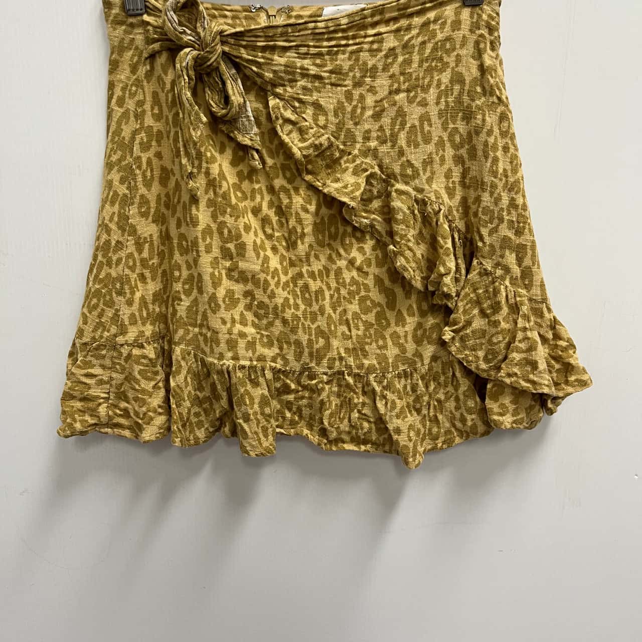 Ghanda Womens Size S Mini Animal print Skirt(s)