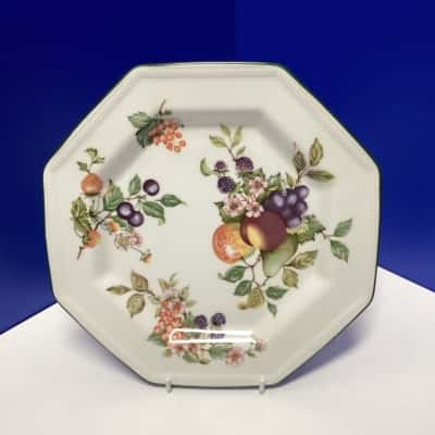 JOHNSON BROS ‘FRESH FRUIT’ Octagon shaped plate. 