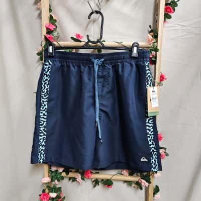 Mens Quicksilver Navy Blue Shorts Size M RRP $69.99