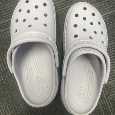 Crocs Womens Purple  Size 5 