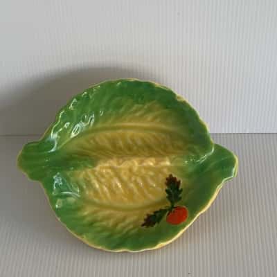 Majolica Style Ceramic Lettuce Leaf and Tomato Dish