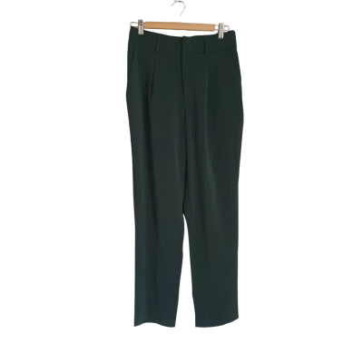 Halara Womens  Size M Ankle Length Pants Dark Green BN