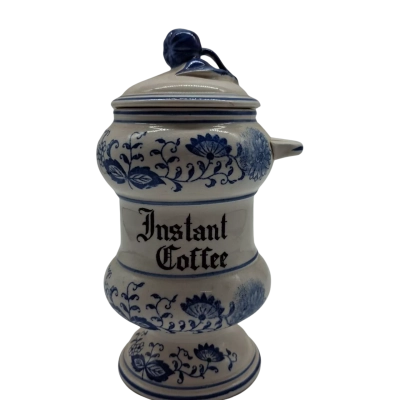 VINTAGE MADE IN JAPAN BLUE AND WHITE  CERAMIC SET