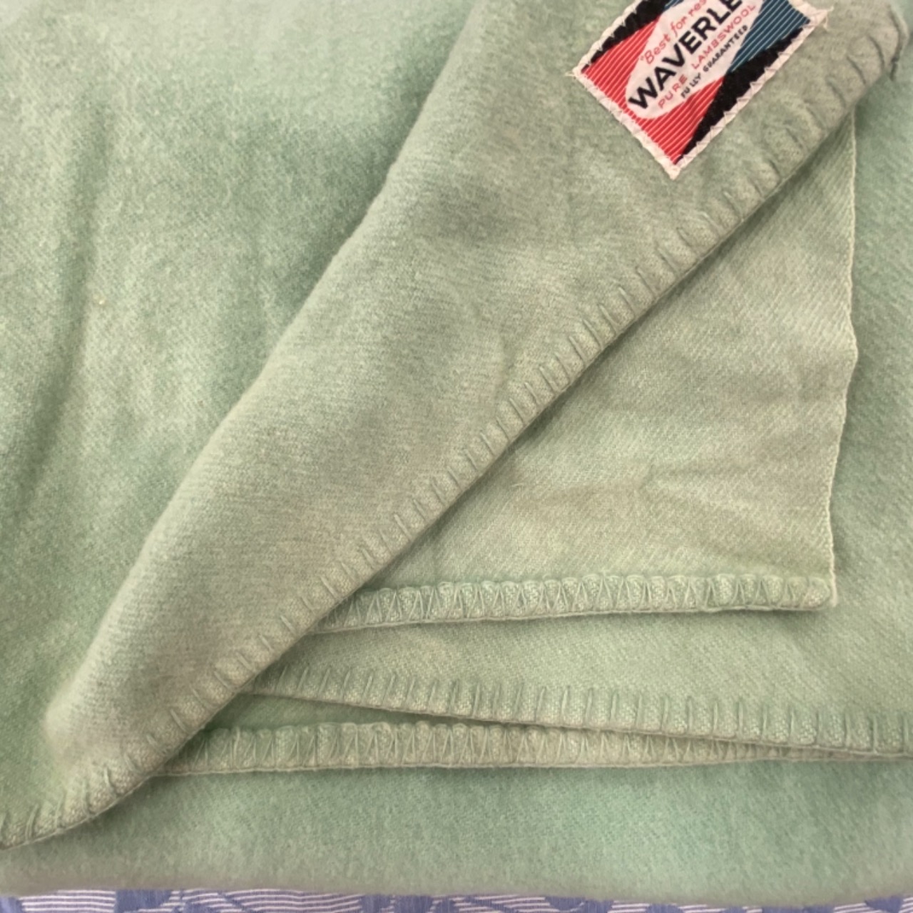 VINTAGE WAVERLY BRAND WOOLEN BLANKET Green 112 cm x 160 cm(s)