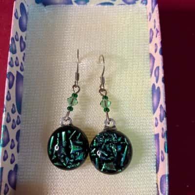  Women's Earrings 925 Silver Bright Green Glass Drop 