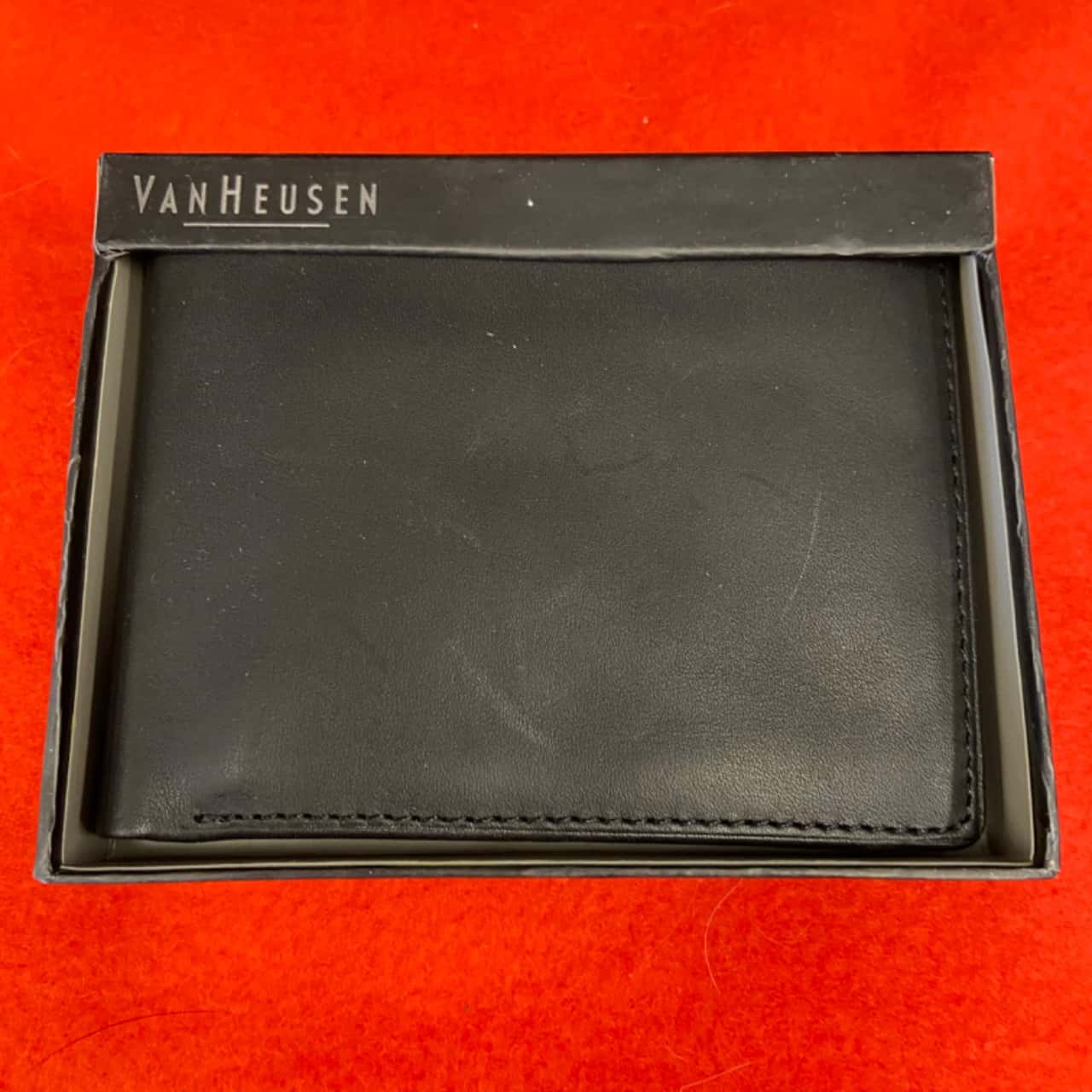 Van Heusen Mens Leather Wallet(s)