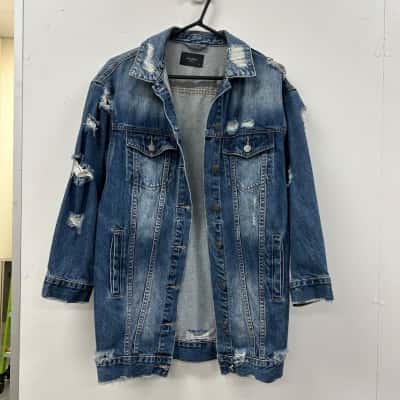 DECJUBA DENIM JACKET. SIZE 8