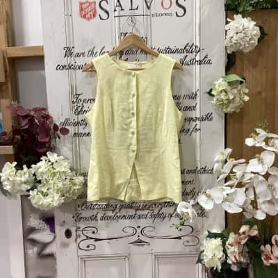 PERFECT STRANGERS BRAND!  Womens  Size 16 Button Up Top Butter Yellow! BNWT! GORGEOUS BUTTER YELLOW BUTTON UP SHIRT! MADE WITH A LINEN/COTTON BLEND! VERY FLATTERING DESIGN! 