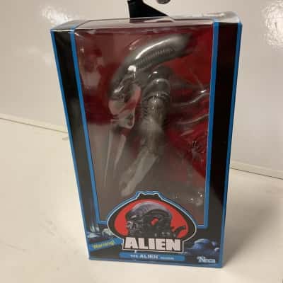 Alien 40th anniversary the alien figurine neca 