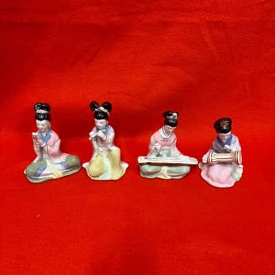 Vintage Chinese Porcelain Musician Figurines 