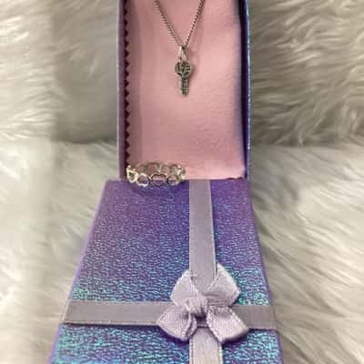  Womens Necklace, ring- Silver 