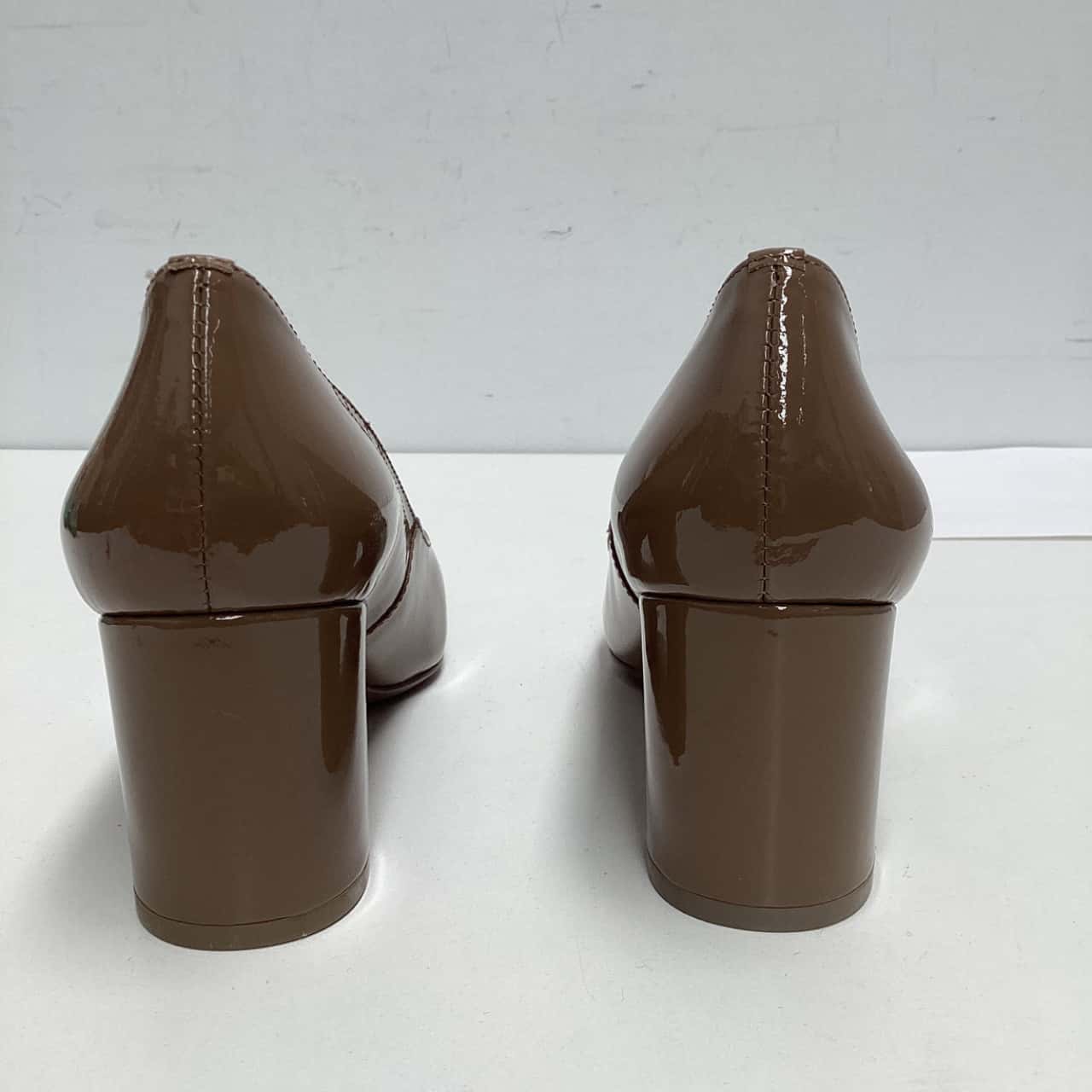 NEW Wittner “Dalena” Brown court shoe