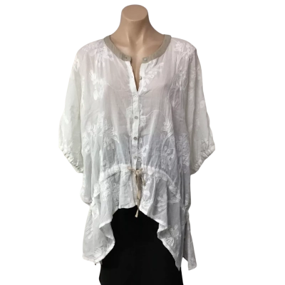Taravao Womens Size L White Embroidered / Beige Trim Button up Short Sleeve Top 