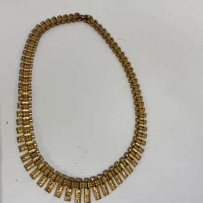  Womens costum Necklace yellow colour (no stamp)
