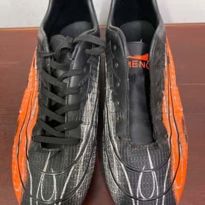 MENG  Mens  Size 7 Soccer Boots Black  / Grey / Orange 