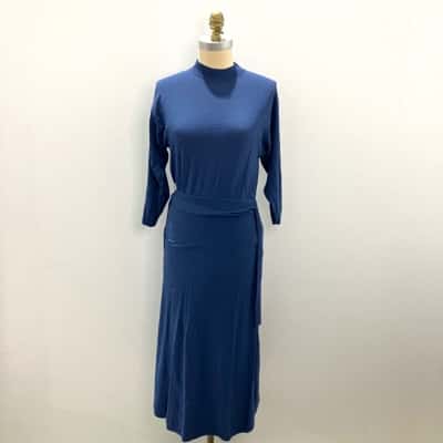 Basque Womens  Size 8 Formal Dress / Long Sleeve Dress Blue 
