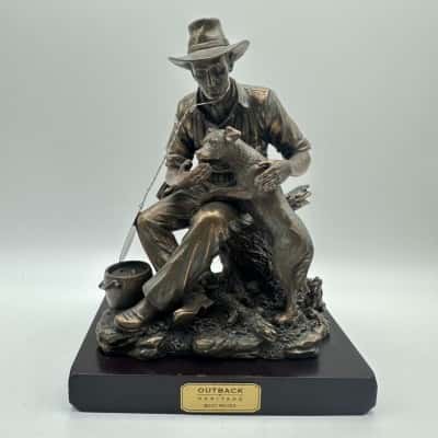 Outback Heritage "Best Mate" Figurine