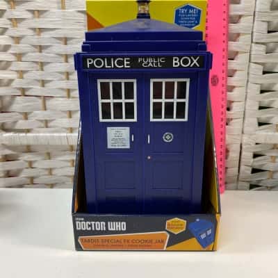 Doctor Who Tardis Cookie Jar with Lights & Sounds