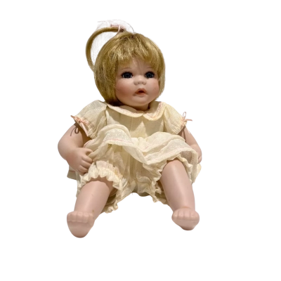 Beautiful Marie Osmond porcelain baby doll such a sweet face”