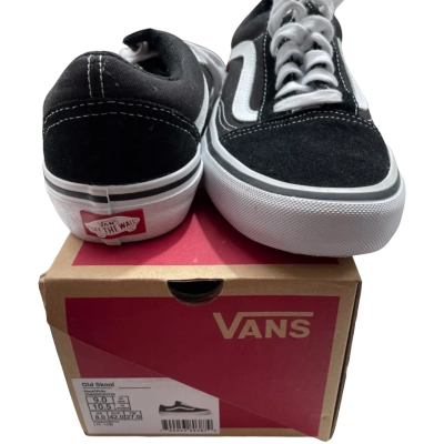Vans Old Skool UNISEX  Size 10.5 Sneakers *STILL IN BOX