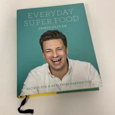 Everyday Super Food, Recipes for a Healthier Happier You by Jamie Oliver. Penguin Random House UK. 2015