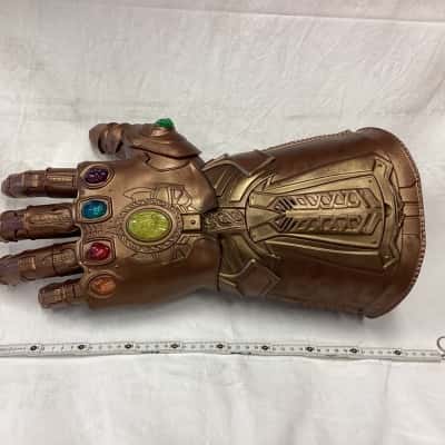 Avengers 3: Infinity War, 1:1 Scale Infinity Gauntlet 