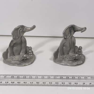 2x 1996 Seagull Canada Eaton Zain Elephants Duo Trunks Up GoodLuck Ornamental Bookends 
