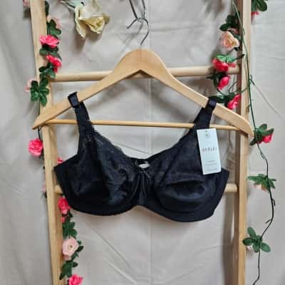 Womens Berlei Black Bra Size 16C RRP $69.95