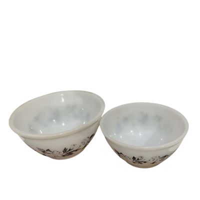 Vintage Agee Pyrex "Tiki' Mixing bowls.