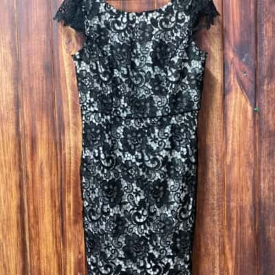 Review  Size 14 Black  / White dress new 