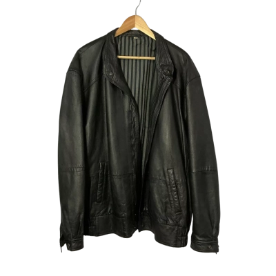 Mens Size 42 Black Front Zipper Leather Jacket 