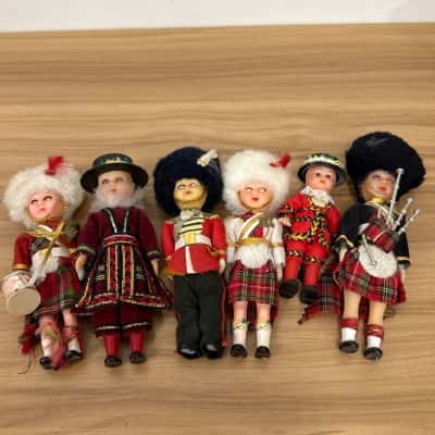 Vintage Souvenir Scottish + British Royal Guard Dolls 