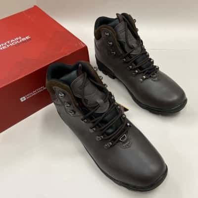 Brand New - Mountain Warehouse - Mens Latitude Extreme Vibram Waterproof Leather Boots - Size 11UK - Brown (RRP $299.99)
