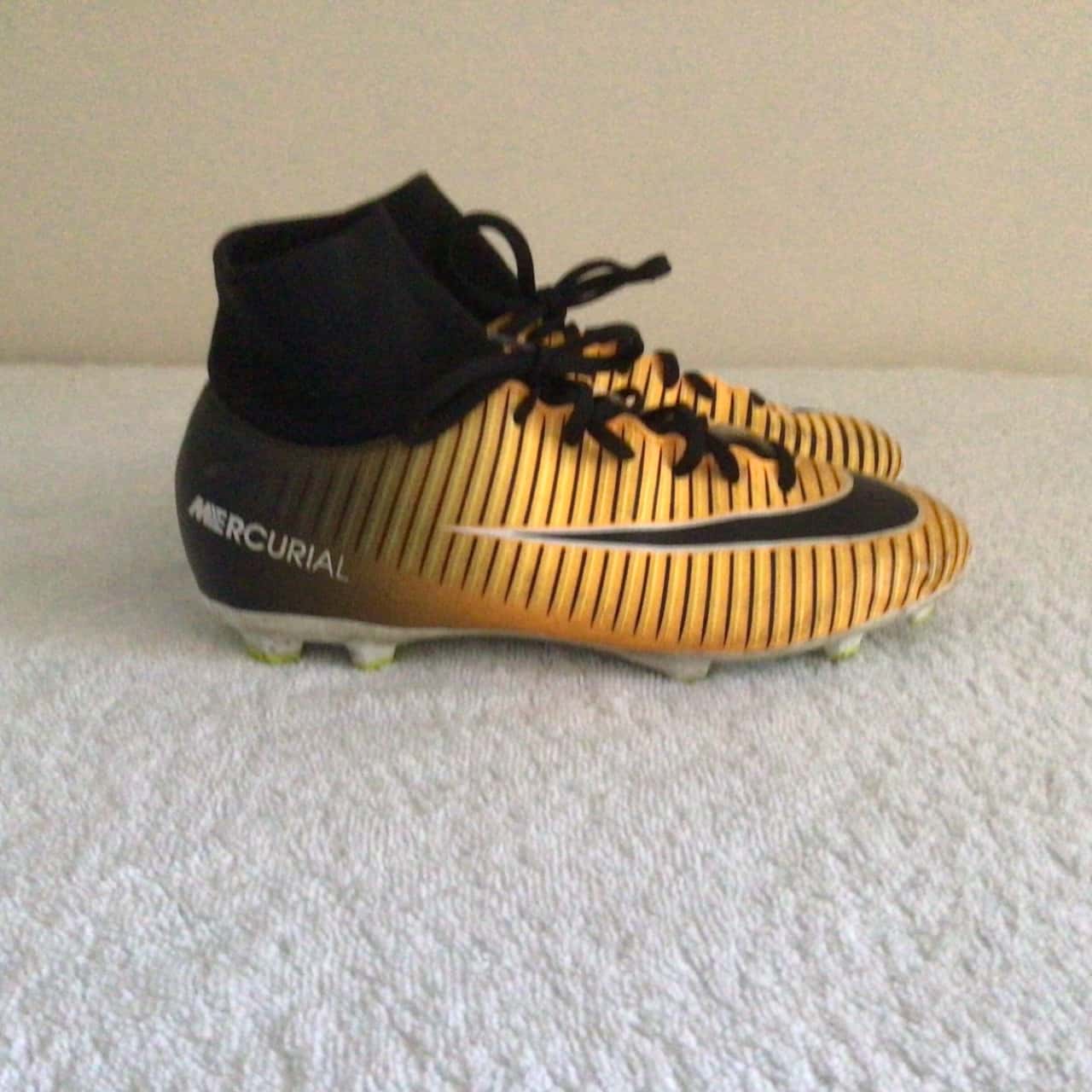 cr7 cleats size 3