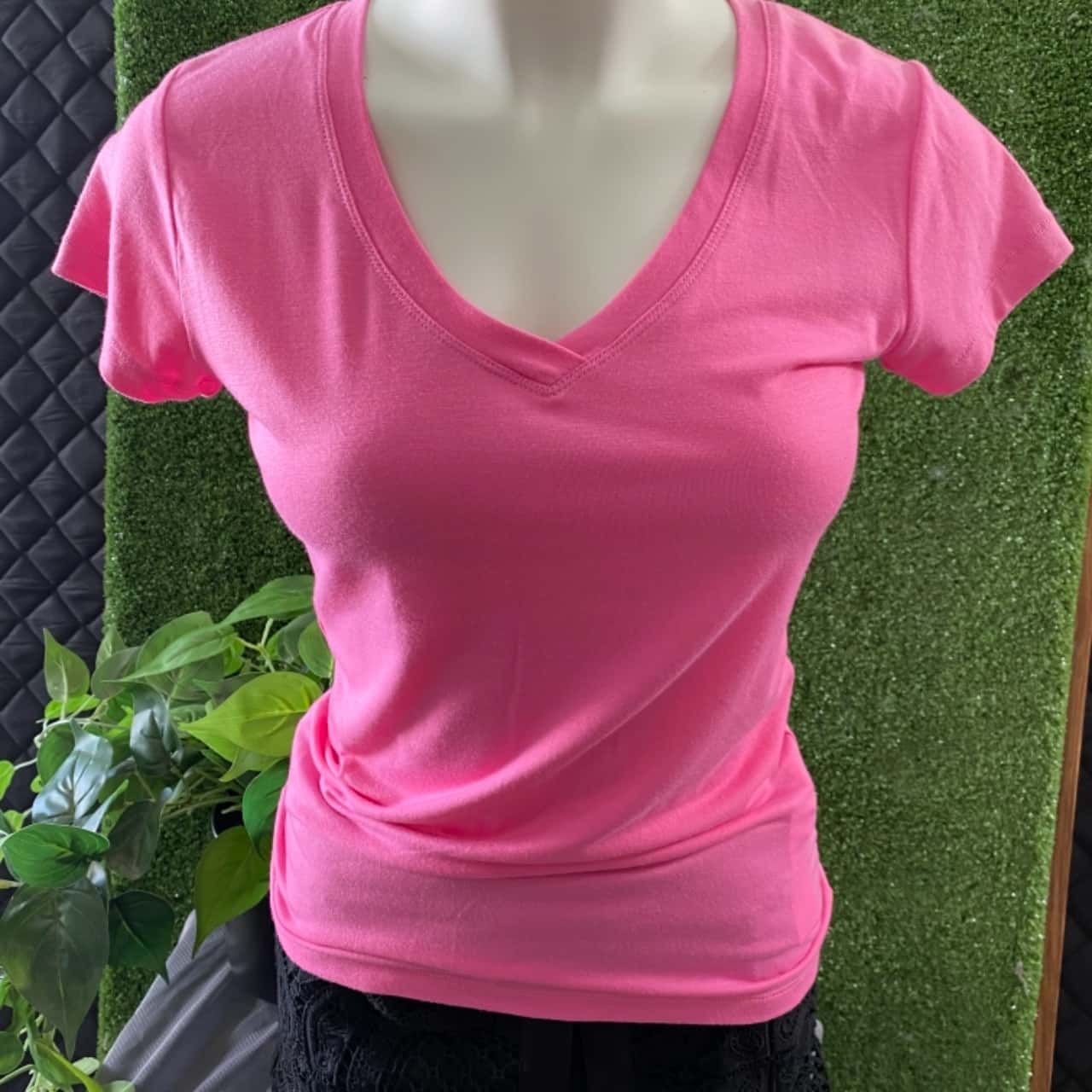 Womens Pack of 3 Size 8 Short Sleeve V 