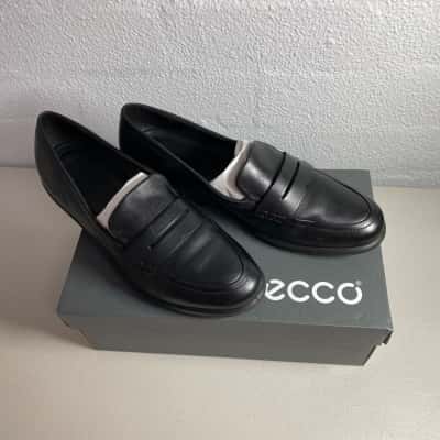 Ecco Felicia Penny Loafer Black Sz 42