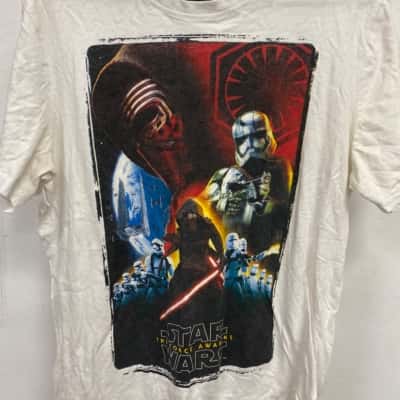 Star Wars force awakens Mens  Size L White t shirt 