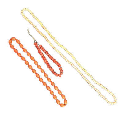 Set of 3 Wooden Necklaces in Shades of Red and Orange