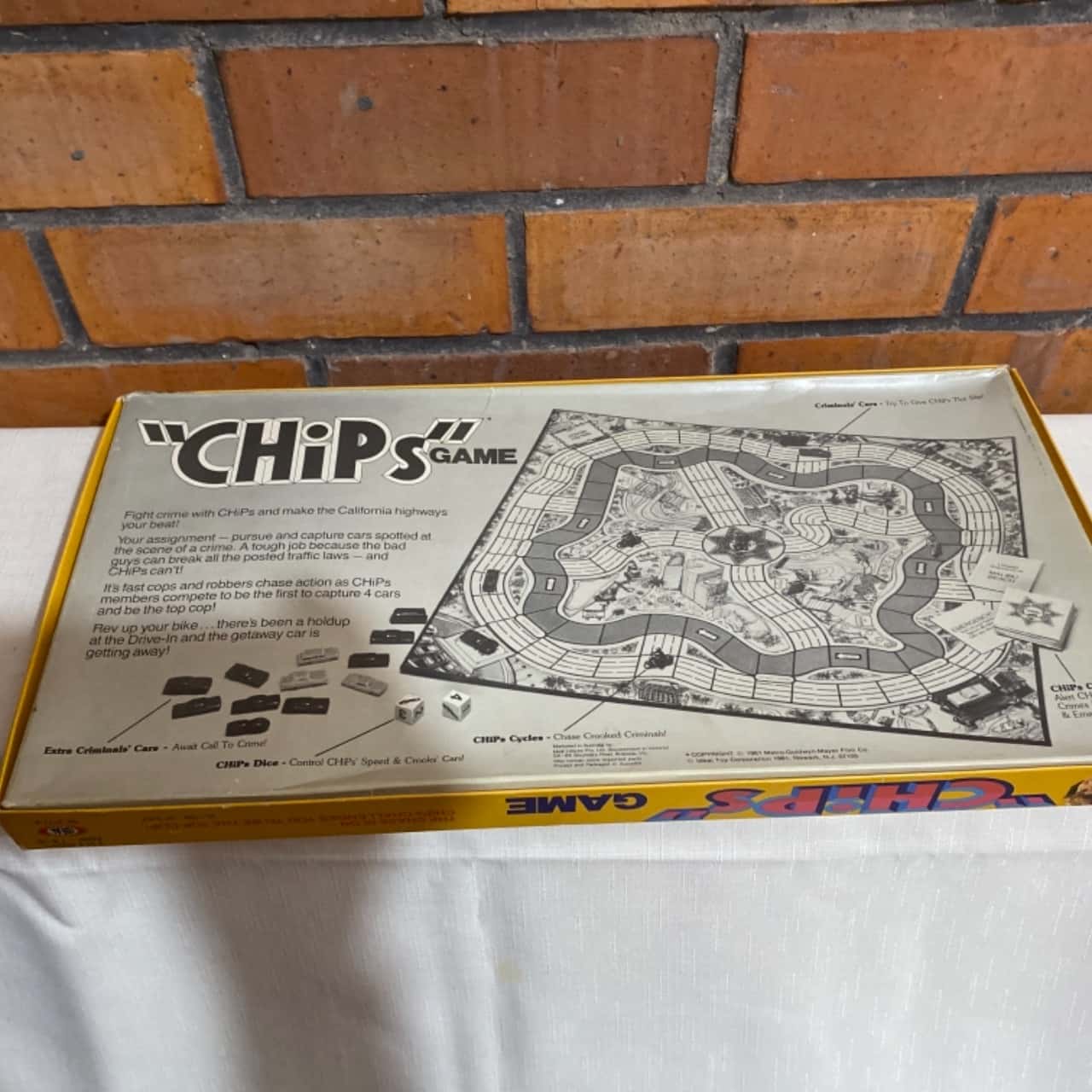 Vintage 1981 Chips Board Game