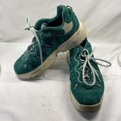 Converse Mens  Size 10 Sneakers Green 