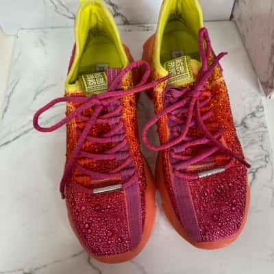 Steve Madden Womens  Size 9 Multicoloured Sneakers