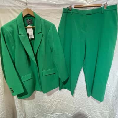 Tokito Size 20 Blazer Jacket and Size 16 Pants Set Green 