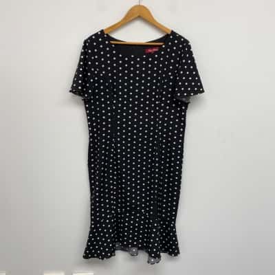 Miss Anne Black Dot Short Sleeve Midi Dress Size 18 